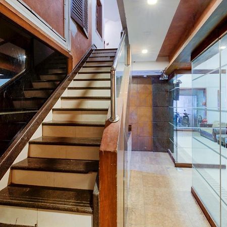 מומביי Capital O 77295 Hotel Bansidhar Bhuvan מראה חיצוני תמונה