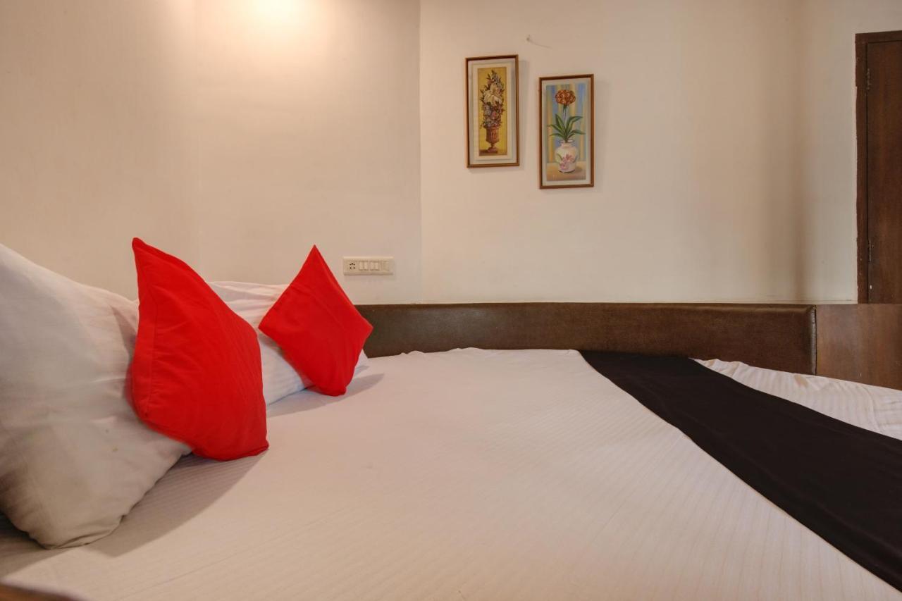 מומביי Capital O 77295 Hotel Bansidhar Bhuvan מראה חיצוני תמונה