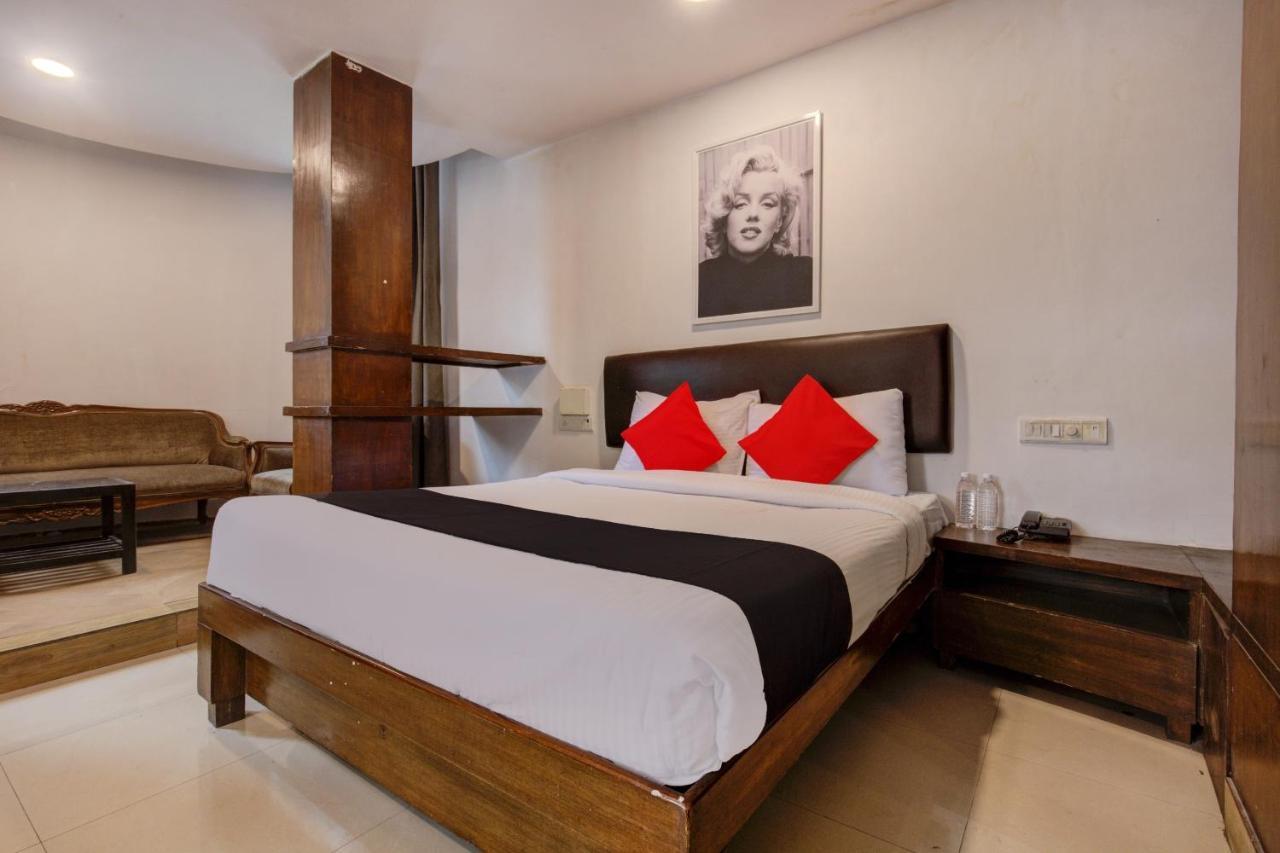 מומביי Capital O 77295 Hotel Bansidhar Bhuvan מראה חיצוני תמונה