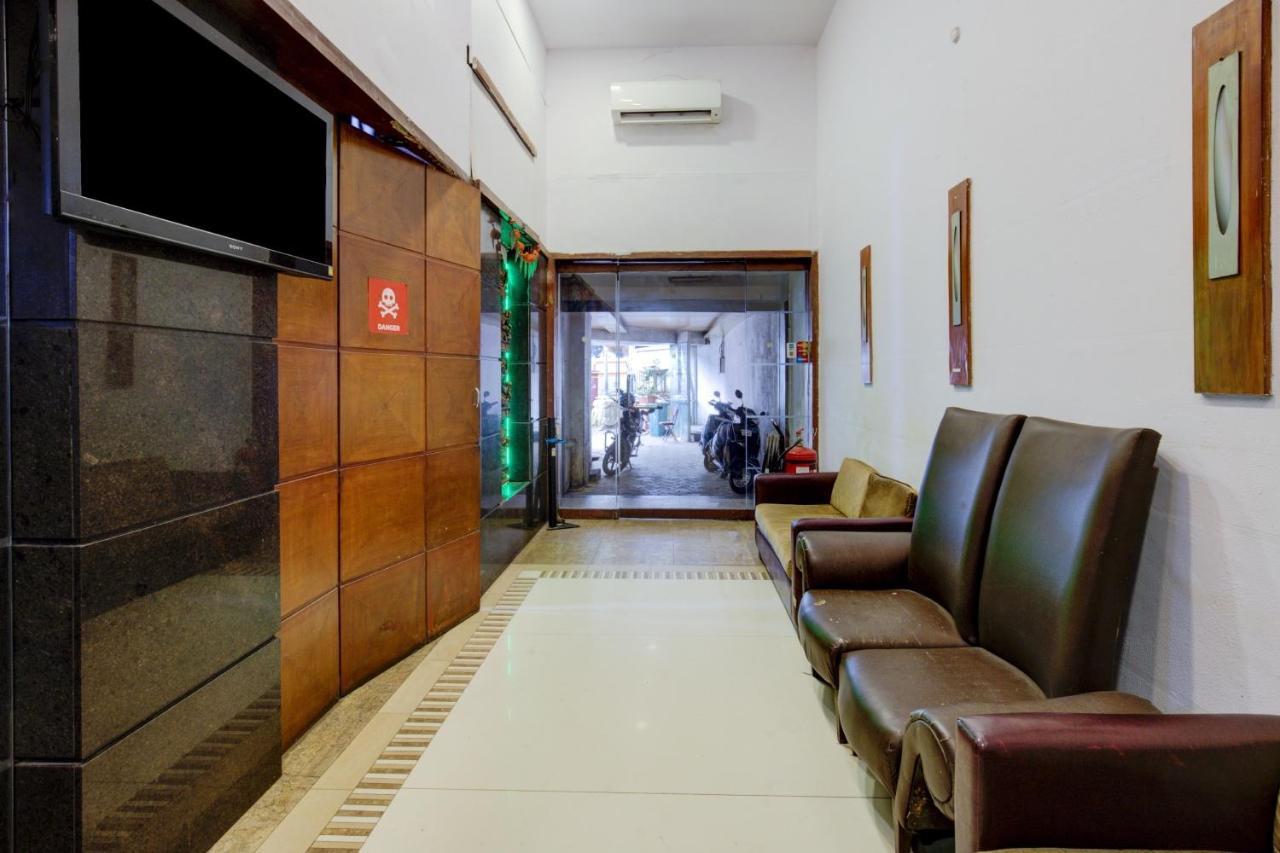 מומביי Capital O 77295 Hotel Bansidhar Bhuvan מראה חיצוני תמונה