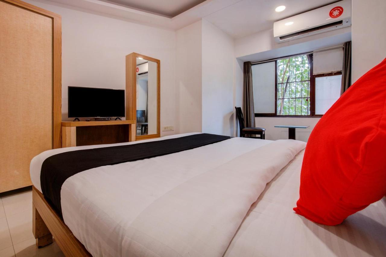 מומביי Capital O 77295 Hotel Bansidhar Bhuvan מראה חיצוני תמונה