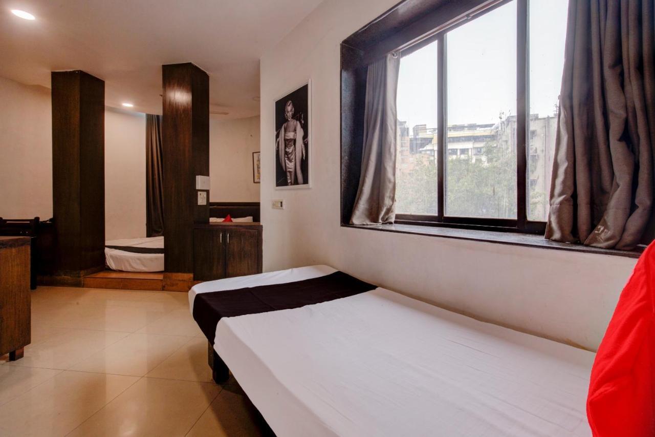 מומביי Capital O 77295 Hotel Bansidhar Bhuvan מראה חיצוני תמונה